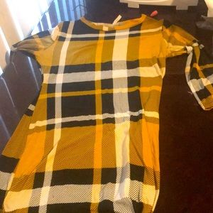 Lrg yellow plaid dress